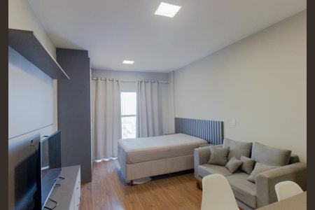 Sala de kitnet/studio para alugar com 1 quarto, 29m² em Cristo Rei, Curitiba