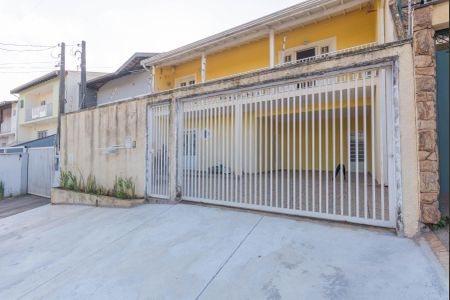 Casa à venda com 205m², 3 quartos e 4 vagasFachada