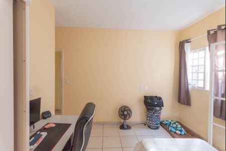 Casa à venda com 205m², 3 quartos e 4 vagasQuarto 2