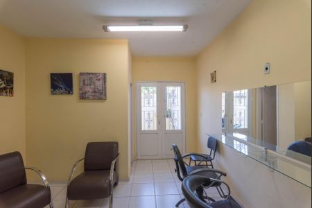 Casa à venda com 205m², 3 quartos e 4 vagasSalão 