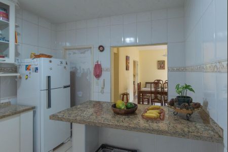 Casa à venda com 205m², 3 quartos e 4 vagasCozinha