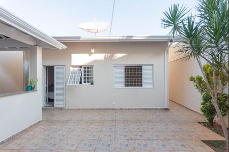 Casa à venda com 205m², 3 quartos e 4 vagasQuintal