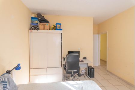 Casa à venda com 205m², 3 quartos e 4 vagasQuarto 2