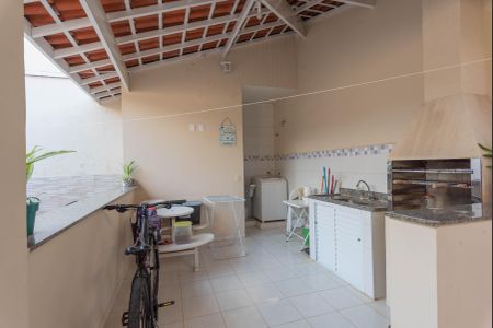 Casa à venda com 205m², 3 quartos e 4 vagasÁrea de Serviço