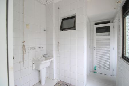 Apartamento para alugar com 145m², 3 quartos e 2 vagasÁrea de serviço