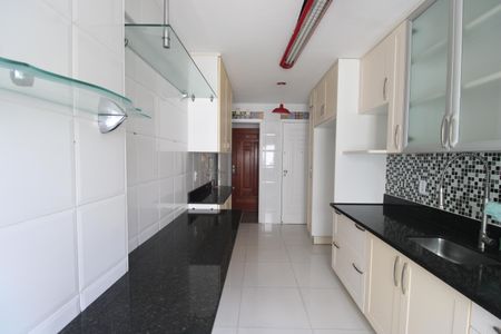 Apartamento para alugar com 145m², 3 quartos e 2 vagasCozinha