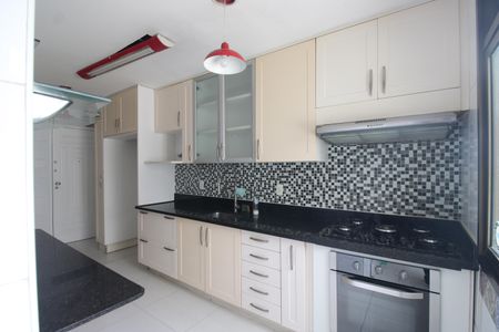 Apartamento para alugar com 145m², 3 quartos e 2 vagasCozinha