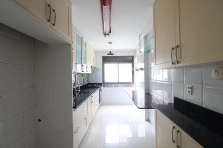 Apartamento para alugar com 145m², 3 quartos e 2 vagasCozinha