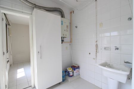 Apartamento para alugar com 145m², 3 quartos e 2 vagasÁrea de serviço