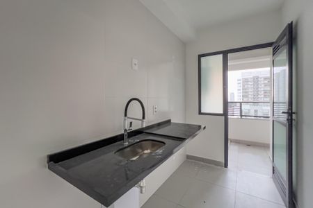 Apartamento para alugar com 65m², 2 quartos e 1 vaga Apartamento para alugar com 65m², 2 quartos e 1 vagaCozinha e área de serviço