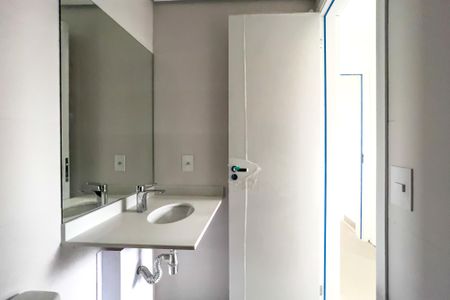 Apartamento para alugar com 65m², 2 quartos e 1 vaga Apartamento para alugar com 65m², 2 quartos e 1 vagaBanheiro do quarto 1