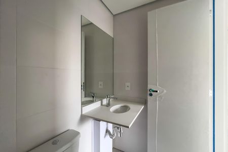 Apartamento para alugar com 65m², 2 quartos e 1 vaga Apartamento para alugar com 65m², 2 quartos e 1 vagaBanheiro do quarto 1