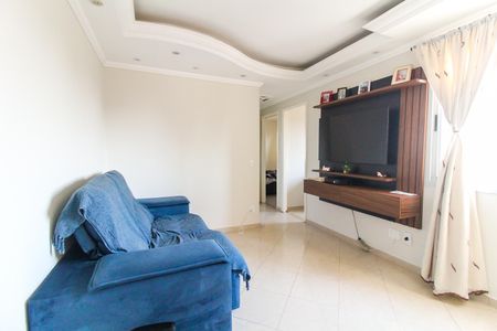 Sala de apartamento à venda com 3 quartos, 53m² em Vila Carmosina, São Paulo