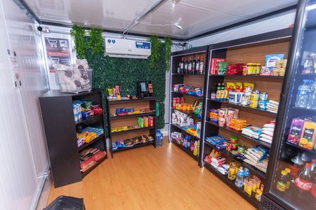 Apartamento à venda com 47m², 2 quartos e 1 vagaMercado 24h