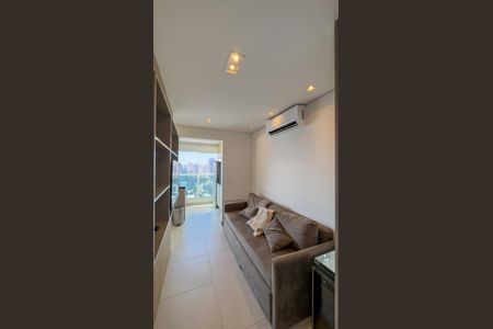Studio à venda com 33m², 1 quarto e 1 vaga Studio à venda com 33m², 1 quarto e 1 vagaEstúdio
