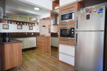Casa de condomínio à venda com 253m², 3 quartos e 2 vagasCozinha