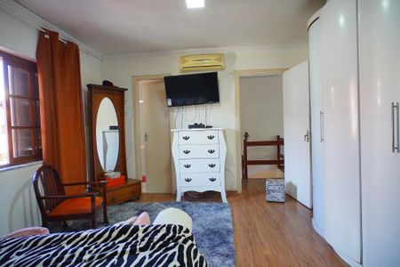 Casa de condomínio à venda com 253m², 3 quartos e 2 vagasQuarto suite 2