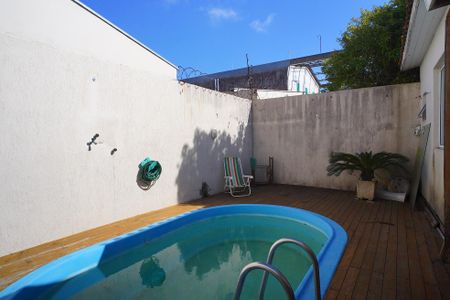 Casa de condomínio à venda com 253m², 3 quartos e 2 vagasPatio e piscina 