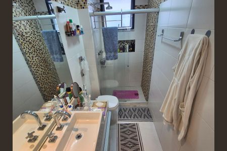 Apartamento à venda com 100m², 3 quartos e 1 vaga Apartamento à venda com 100m², 3 quartos e 1 vagaSuíte