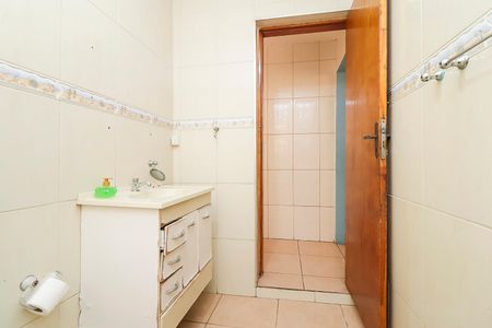 Casa à venda com 152m², 3 quartos e 1 vagaBanheiro 2