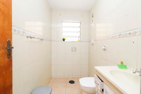 Casa à venda com 152m², 3 quartos e 1 vagaBanheiro 2