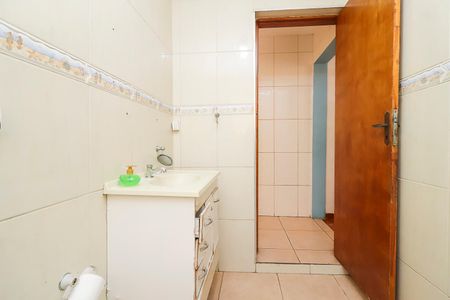 Casa à venda com 152m², 3 quartos e 1 vagaBanheiro 2