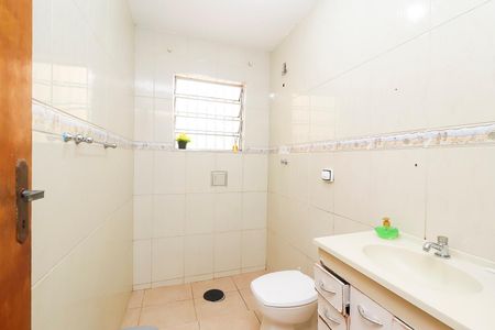 Casa à venda com 152m², 3 quartos e 1 vagaBanheiro 2