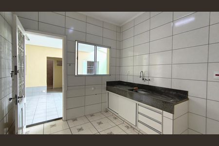 Casa à venda com 232m², 5 quartos e 2 vagas Casa à venda com 232m², 5 quartos e 2 vagasCozinha