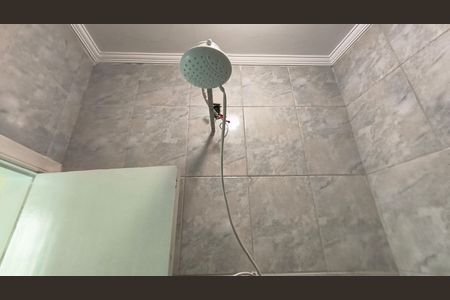 Casa à venda com 232m², 5 quartos e 2 vagas Casa à venda com 232m², 5 quartos e 2 vagasBanheiro de Serviço