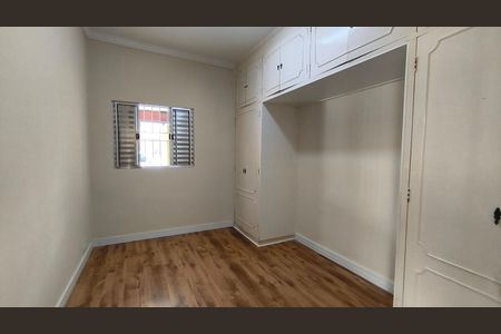 Casa à venda com 232m², 5 quartos e 2 vagas Casa à venda com 232m², 5 quartos e 2 vagasQuarto 1