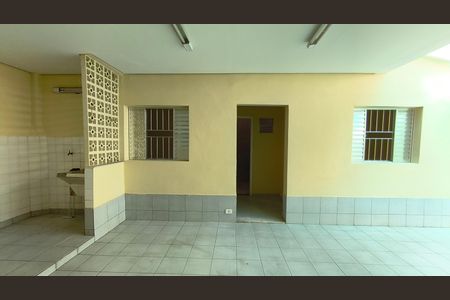 Casa à venda com 232m², 5 quartos e 2 vagas Casa à venda com 232m², 5 quartos e 2 vagasÁrea de Serviço