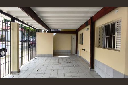 Casa à venda com 232m², 5 quartos e 2 vagas Casa à venda com 232m², 5 quartos e 2 vagasGaragem