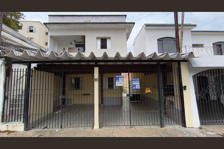 Casa à venda com 232m², 5 quartos e 2 vagas Casa à venda com 232m², 5 quartos e 2 vagasFachada + Plaquinha