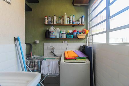 Casa para alugar com 65m², 2 quartos e sem vaga