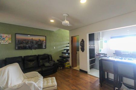 Casa para alugar com 65m², 2 quartos e sem vaga