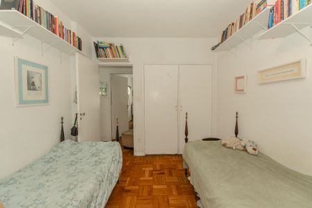 Apartamento à venda com 97m², 2 quartos e 1 vagaQuarto 2