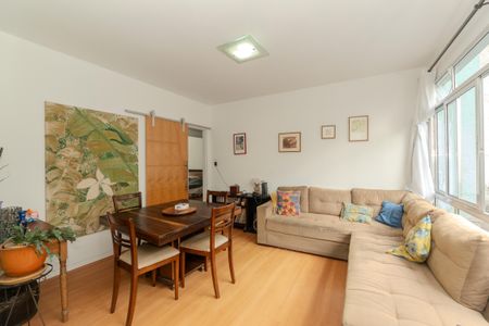 Apartamento à venda com 97m², 2 quartos e 1 vagaSala