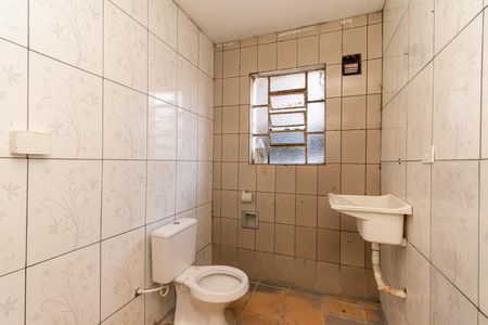 Banheiro de casa para alugar com 1 quarto, 20m² em Chácara Belenzinho, São Paulo