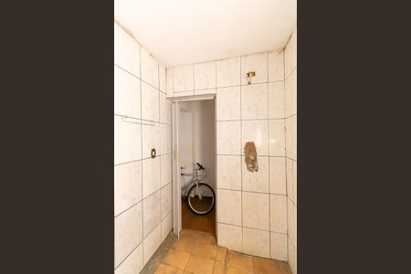 Banheiro de casa para alugar com 1 quarto, 20m² em Chácara Belenzinho, São Paulo