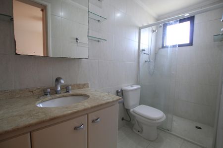 Apartamento à venda com 146m², 4 quartos e 3 vagasBanheiro da Suíte 2