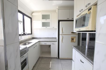 Apartamento à venda com 146m², 4 quartos e 3 vagasCozinha