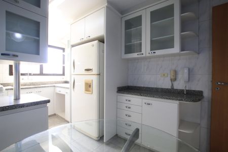 Apartamento à venda com 146m², 4 quartos e 3 vagasCozinha