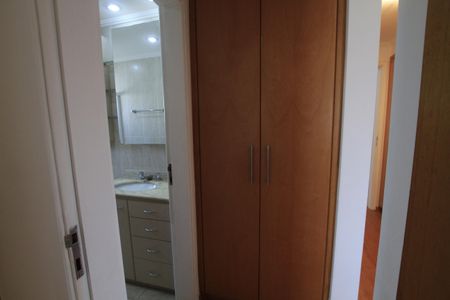 Apartamento à venda com 146m², 4 quartos e 3 vagasCorredor