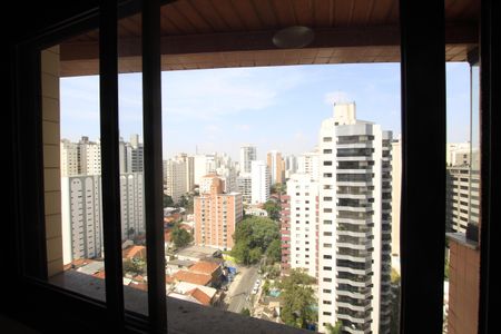 Apartamento à venda com 146m², 4 quartos e 3 vagasVista da Sala de TV