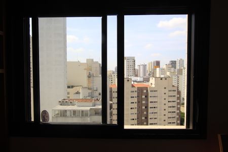 Apartamento à venda com 146m², 4 quartos e 3 vagasVista da Suíte 2