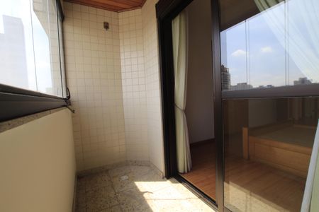 Apartamento à venda com 146m², 4 quartos e 3 vagasSacada da Suíte master