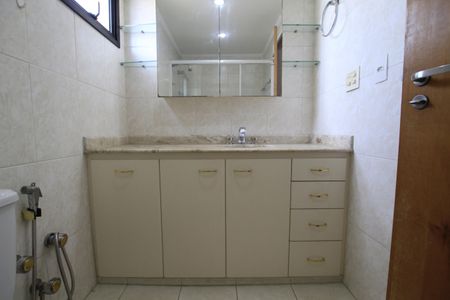 Apartamento à venda com 146m², 4 quartos e 3 vagasBanheiro da Suíte master