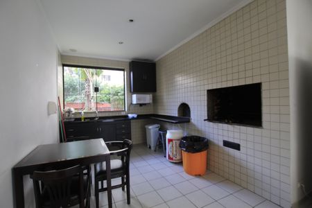 Apartamento à venda com 146m², 4 quartos e 3 vagasÁrea comum - Churrasqueira