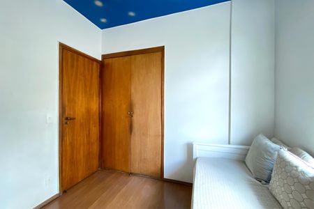 Apartamento à venda com 120m², 4 quartos e 2 vagasQuarto 4