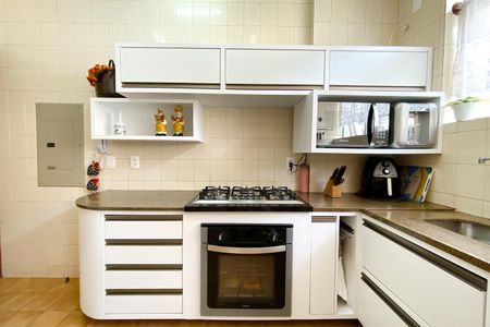 Apartamento à venda com 120m², 4 quartos e 2 vagasCozinha